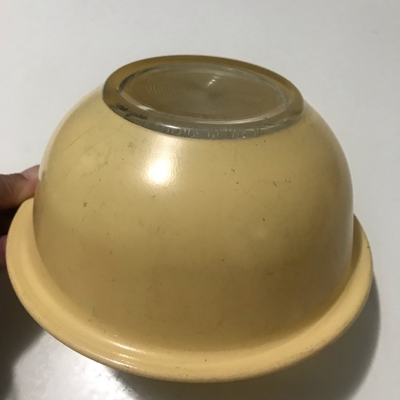 Pyrex Nesting Bowl - Picture 2 of 6